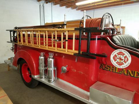 Fire engine ladder